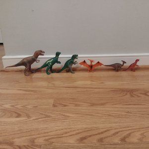 Lot of 6 Toy Dinos Figures, Figurines, multi color